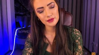 Ju-lia busty harlot fingering pussy