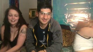 theyroyalhighnesses chaturbate Slender chick caresses shaved cunt