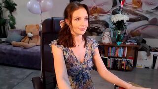 jennycutey chaturbate Spy Show With scrawny Girl Fingering