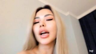 bae_suz chaturbate Fingering vids with scrawny American kitty