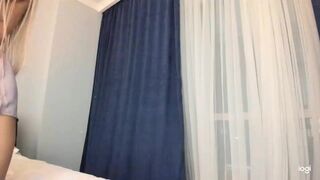 bae_suz chaturbate Appetizing babe shows her tits