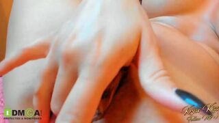 krisi_kiss chaturbate high-quality petting