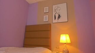 eileen_fosterr chaturbate Hottie masturbates horny clit