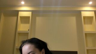 Leya_gray chaturbate Big breasted lady with huge ass caresses nipples