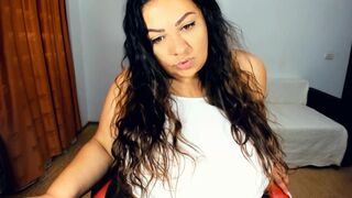 Harmonyy chaturbate Masturbazione con sex toy magro studentessa su chaturbate