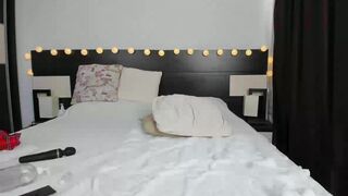 Busty_Ema chaturbate Big booty in oil