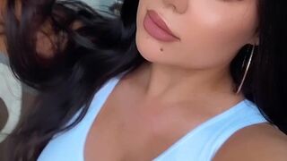 bblloollaa onlyfans Thin slut jerking in the shower