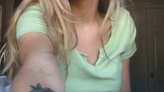 nocapesnicole onlyfans Beauty undressed to show off her tattoos