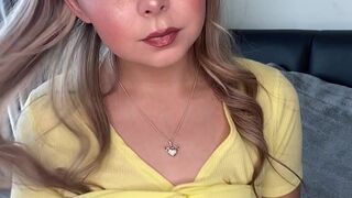 Emily Mills onlyfans Opens up her sexy ass