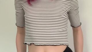 florarodgers onlyfans Bonga Russian beauty plays with wet pink hole