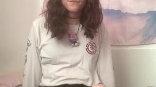 ickypeach onlyfans Sweet and attractive babe masturbates