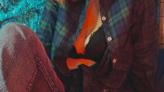 countrychristina onlyfans masturbating and playing with her wet pink hole