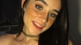 Mackenzie Jones aka mackzjones onlyfans New chaturbate show with wet pussies