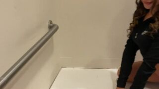 Mackenzie Jones aka mackzjones onlyfans Mature bitch fucks both slots hard