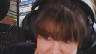 Amanda Cerny aka amandacerny onlyfans dancing in fries 2022 cam show