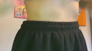 Jazzyj aka jasminheaney onlyfans Amazing chick masturbates shaved wet pink hole