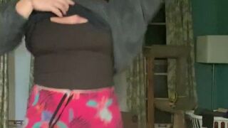 freckledspirit onlyfans Big ass whore gets fucked by a drilling machine