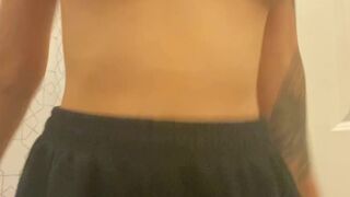 Jazzyj aka jasminheaney onlyfans Sexy babe gently caresses wet pink hole