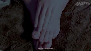 Bella Jameel aka arabteen onlyfans Pleasant babe masturbates in the bath
