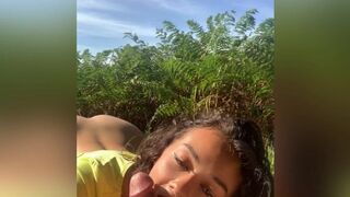 Pixei onlyfans Sexy chick pulls juicy wet pink hole