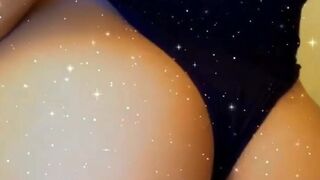 spoiledbrincesstwerks onlyfans girl brunette massages milking