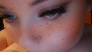 christinethequeenn onlyfans arranged a wet show in fries