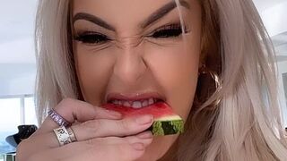 Tana Mongeau onlyfans Thick shmarina fucks herself with fingers