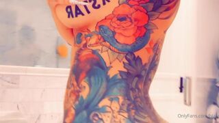 Blac Chyna aka msblacchyna onlyfans online fingering with wet busty milf