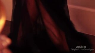 Blac Chyna aka msblacchyna onlyfans Video show with a very wet girl