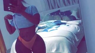 Ariela aka ariielalalangosta onlyfans Chaturbate slut jumping on a fat toy