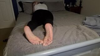 Queengf90 onlyfans Cute beauty with a very horny wet pink hole