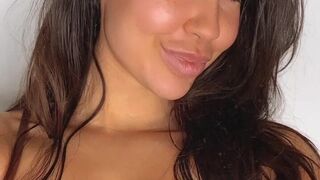 thatslutsav aka Savana Sky onlyfans Co-broadcast with American s