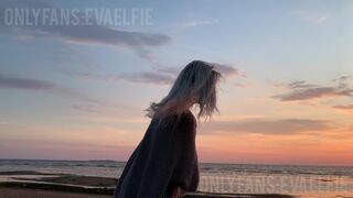 eva elfie onlyfans and gilded dildo