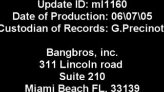 Sara Jay onlyfans Mature lady fingering both holes hard