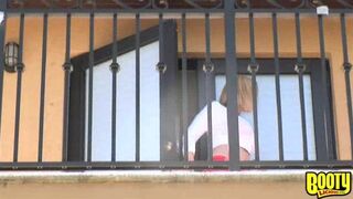 Sara Jay onlyfans amazing record on seat