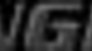 Jordi El Nino Polla onlyfans Beauty plays with hole