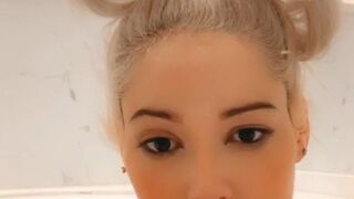 Crystal Storm onlyfans Delicious slut fucks her cunt