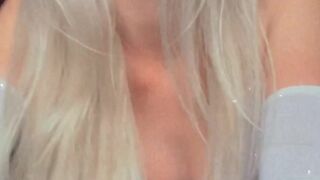 Crystal Storm onlyfans Cute lady fingering both holes