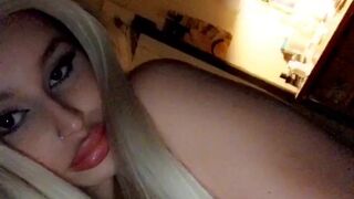 Chloe Spencer aka Ch111oe onlyfans sex toy show with little girl