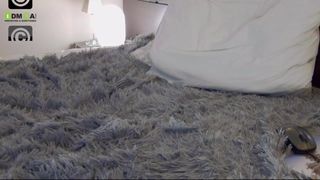 Britanny_B aka Skayuoker put the webcam under the table