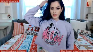 kati3kat busty chick masturbates shaved pussy