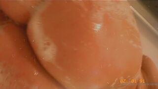 larissanadia Appetizing babe stiffens chocolate nest