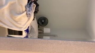 larissanadia Exquisite chick shows off big boobs