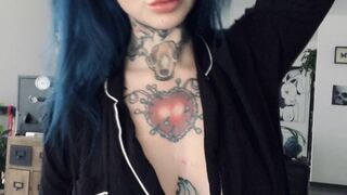 Riae SG onlyfans Adorable beauty fucks cunt with fingers