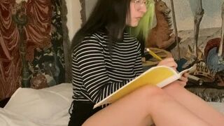 Lee - BigTittyGothEgg onlyfans Sultry babe talking in lingerie