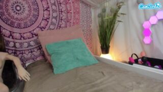 tatjanatillers Pretty woman fucks her ass in front of webcam