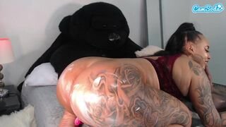 gigiatlanta Cute babe shows her delicious body.