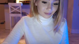 yveline  gorgeous pussy