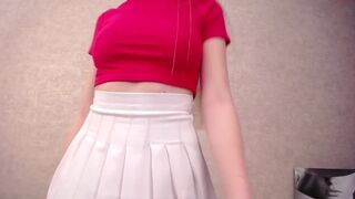 emilia_karter chaturbate Desired woman fucks herself with fingers