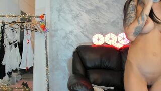 hotfallingdevil chaturbate Incendiary confused handjob cunt